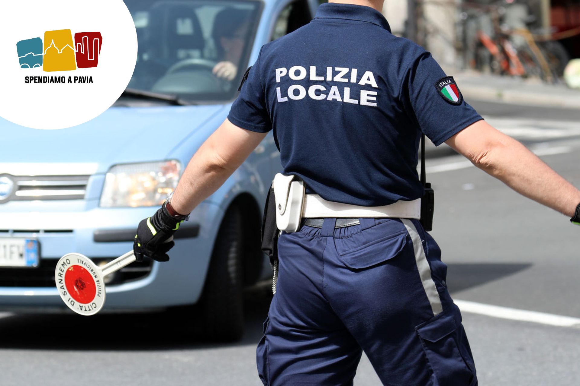 Fugge all’alt della Polizia Locale: inseguimento nella notte e schianto a Pavia