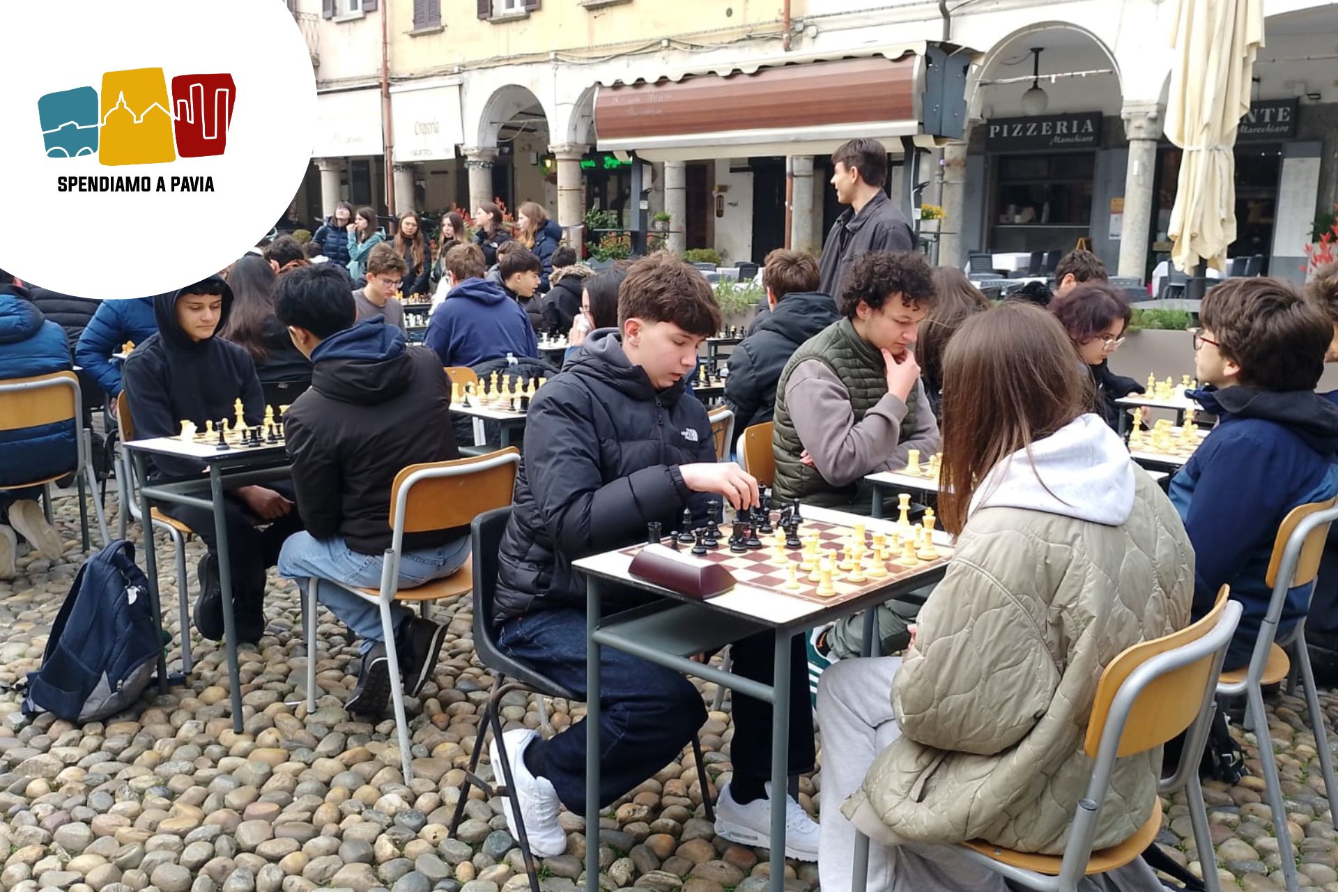 Pavia celebra la matematica in piazza: studenti e docenti protagonisti alla vigilia del Pi Greco Day