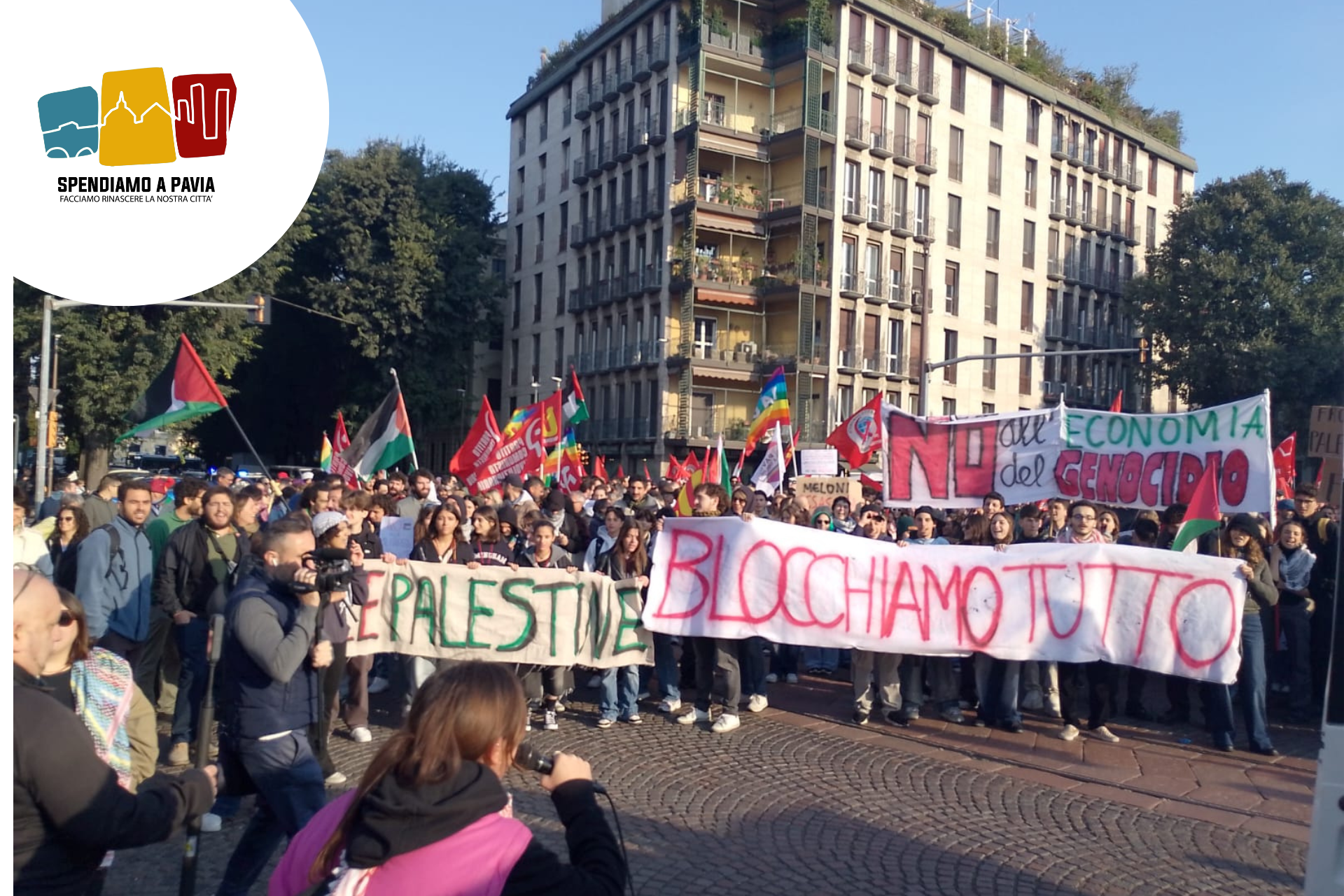 Pavia in piazza per Gaza nel giorno della visita di Mattarella