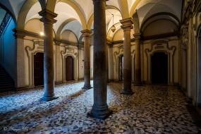 Ingresso_palazzo_Mezzabarba_original