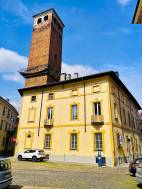 Torre_piazza_borromeo_original