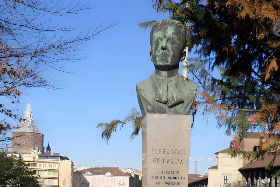 Colpi di pistola sul Ponte Coperto, uccidono  Ferruccio Ghinaglia